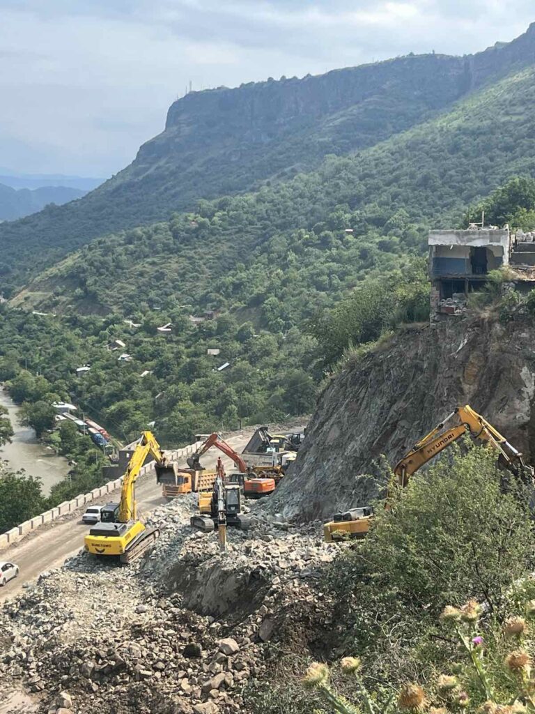 0-02-05-cf678b8ab917ef0f64557476dd458a46ae74d92303dbd4a6ddc79d3d42708035_58c69d16b4cf809a